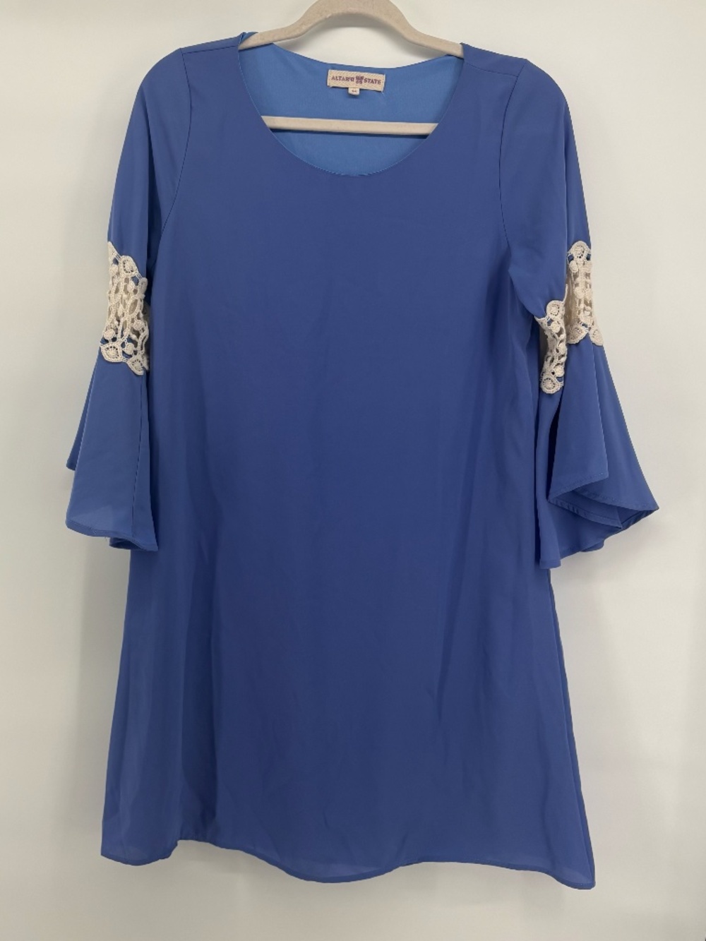 vintage altard state mid thigh 3/4 length sleeves lace cut out flare sleeves